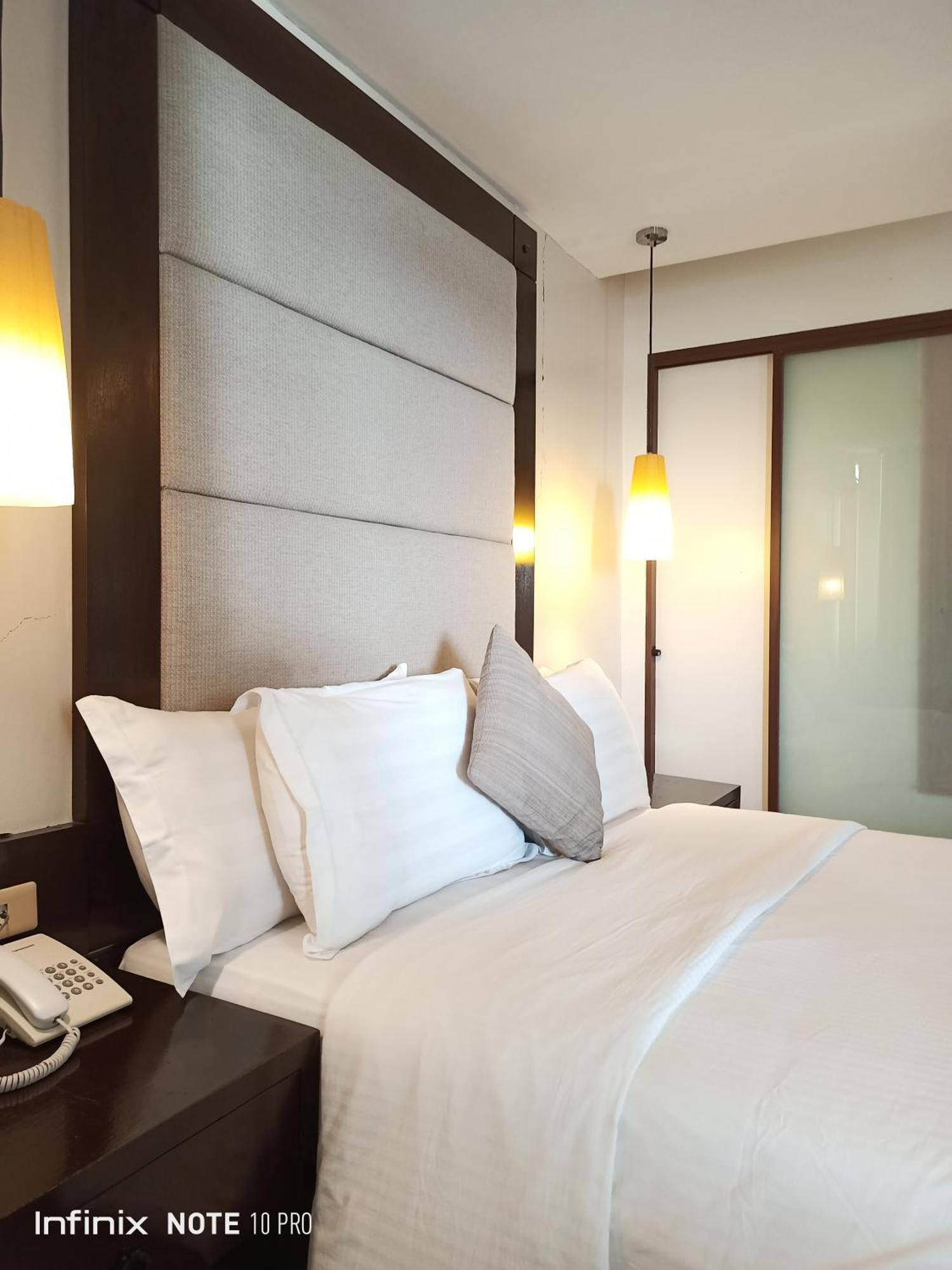 Coron Gateway Hotel & Suites מראה חיצוני תמונה