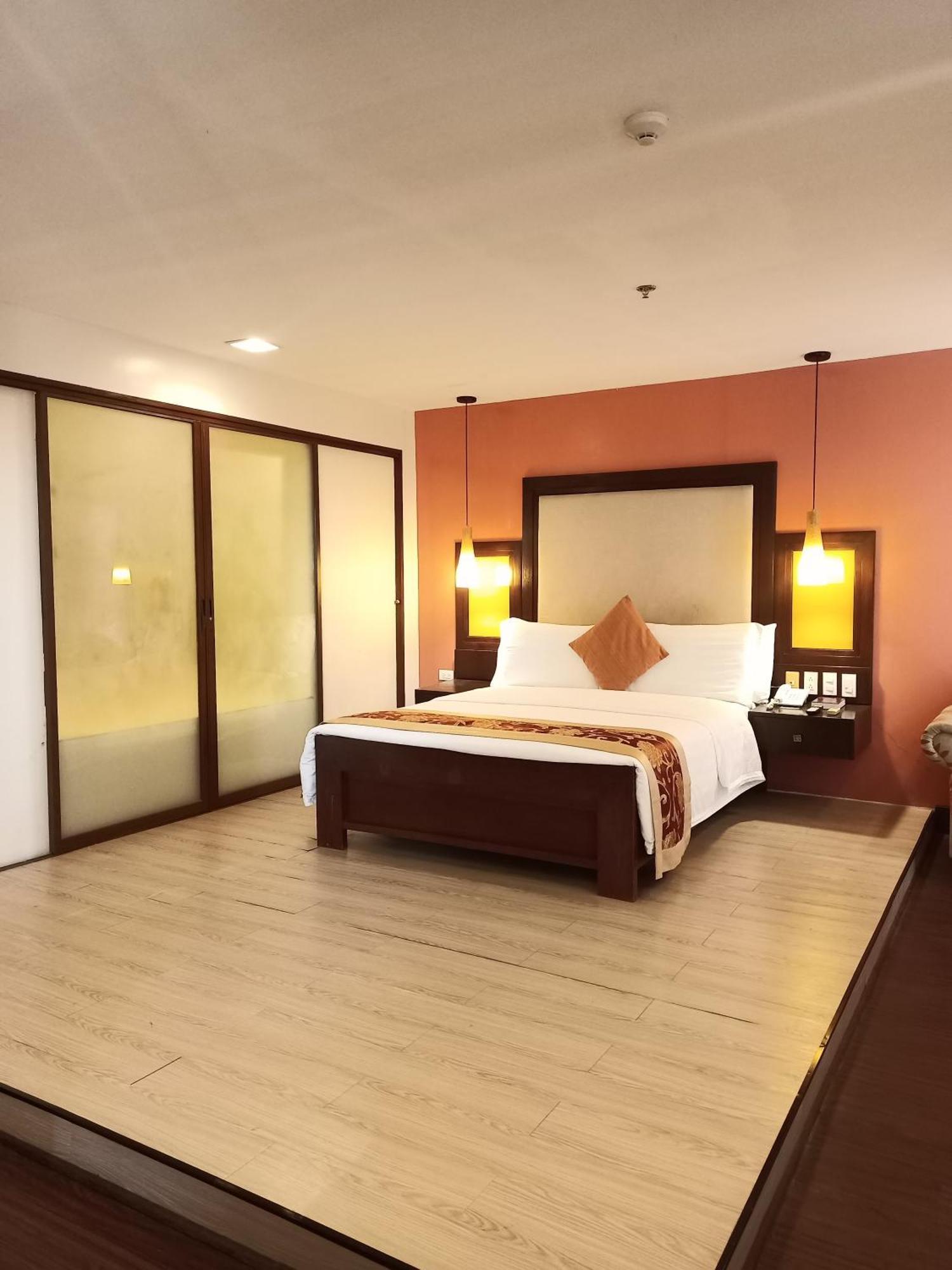 Coron Gateway Hotel & Suites מראה חיצוני תמונה